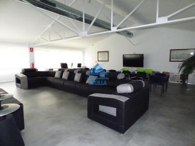 Nave industrial en alquiler con playa privada